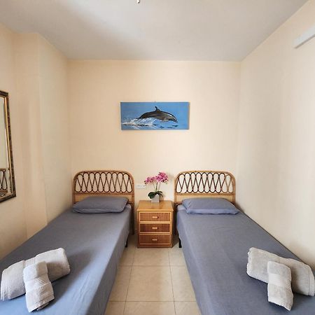 R1372 Toboso 2 Apartment Nerja Luaran gambar