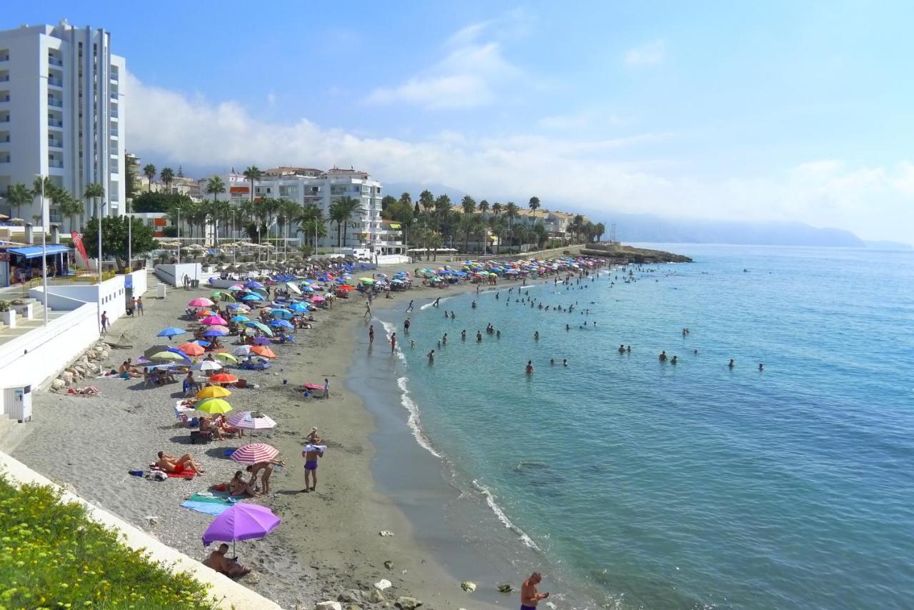 R1372 Toboso 2 Apartment Nerja Luaran gambar
