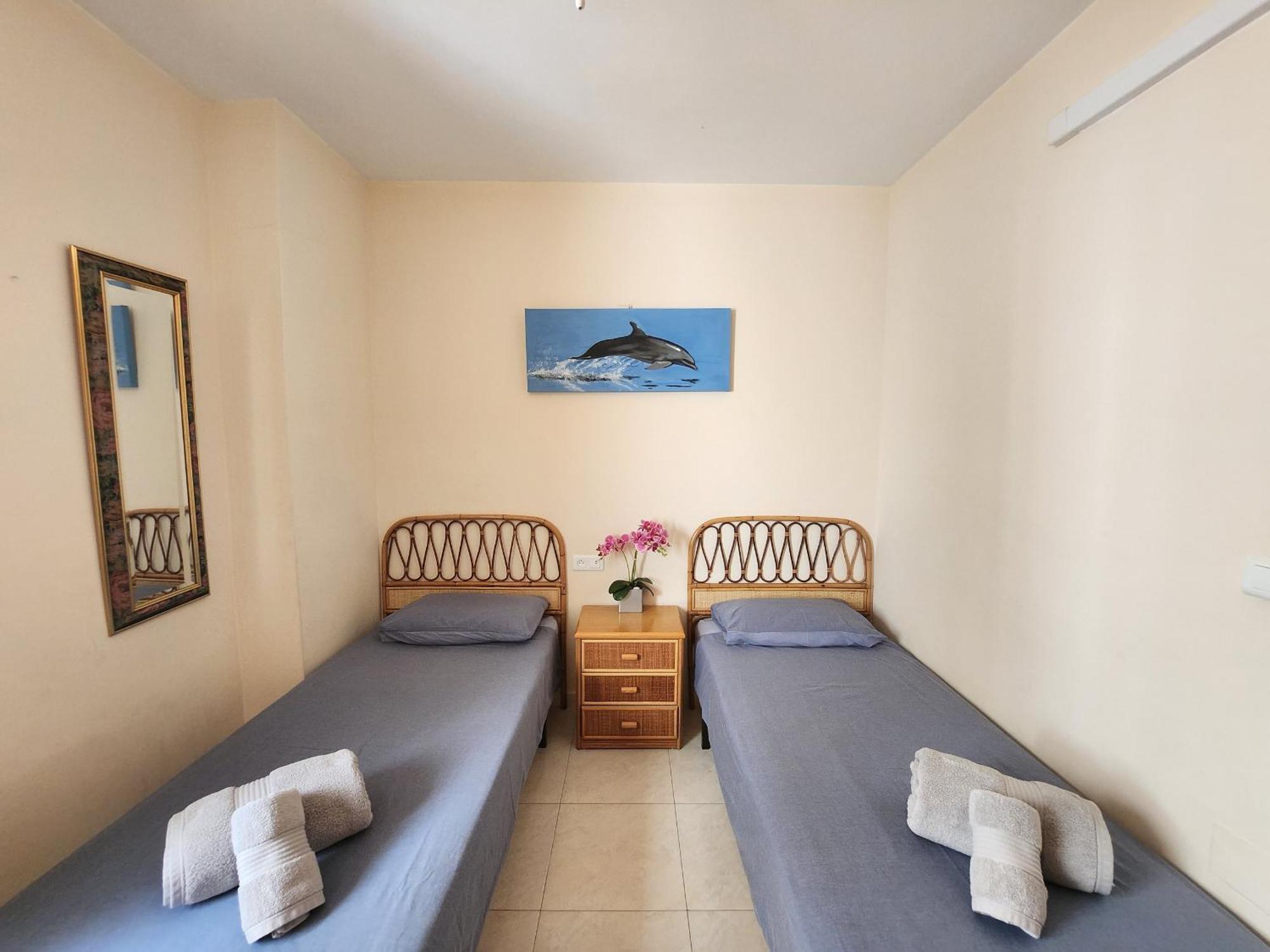 R1372 Toboso 2 Apartment Nerja Luaran gambar
